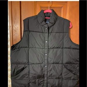 Women’s plus size Lands End puffer vest